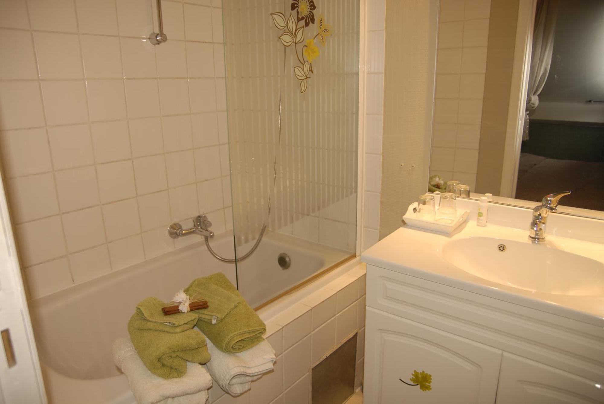 Le Clos Arbore Libramont-Chevigny Cameră foto